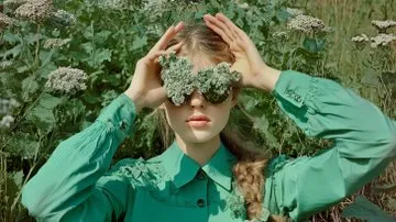 Retro Elegance with a Modern Twist - Пример 3