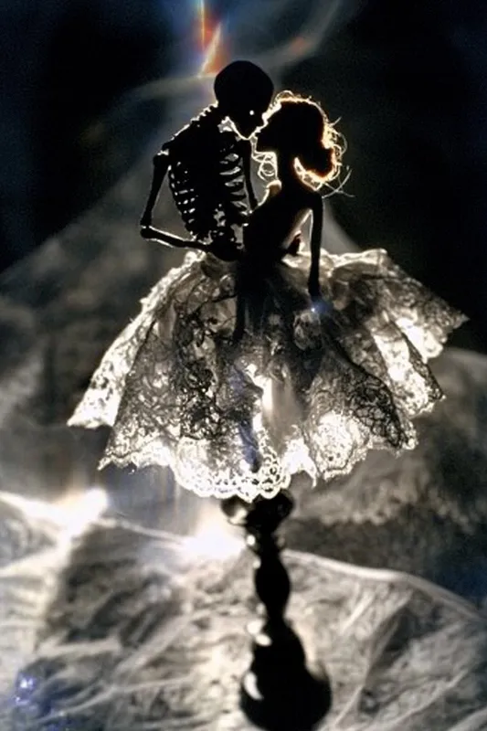 Romantic Gothic Elegance - Пример 3