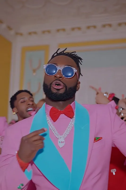 Vibrant Celebration - Пример 3