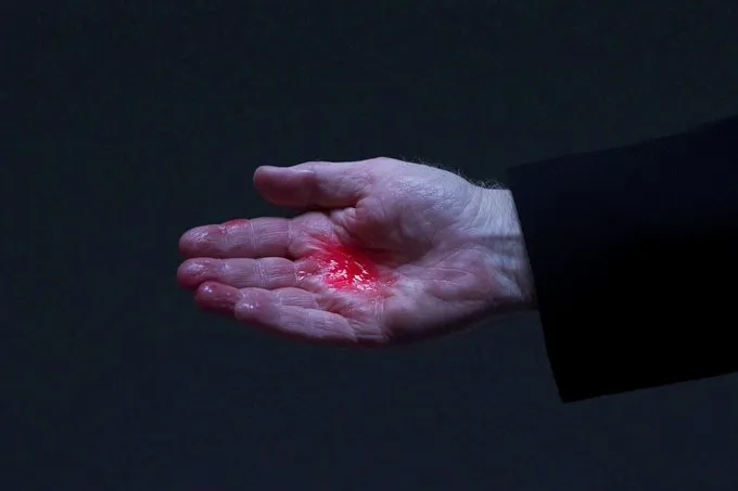 Ethereal Moonlit Silhouette - Пример 3