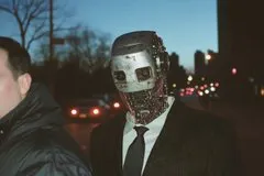 Cyberpunk Dystopia at Dusk - Пример 2