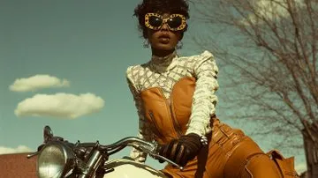 Retro Glam Vibes - Пример 4