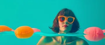 Vibrant Retro Bar Aesthetics - Пример 4