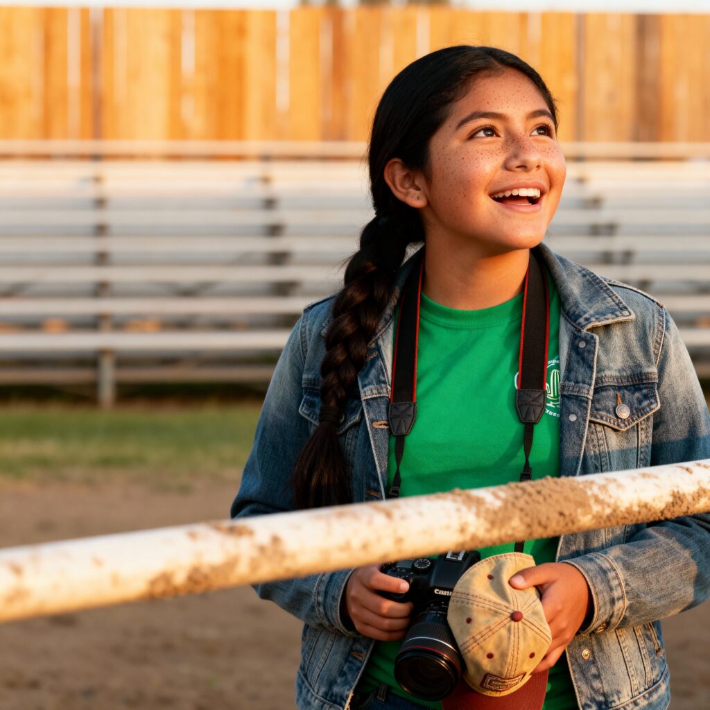 Mexican American teen photographer half-body portrait - Пример 1